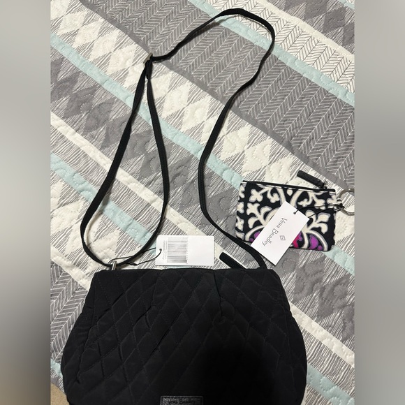 Vera Bradley Handbags - Vera Bradley Crossbody Bag